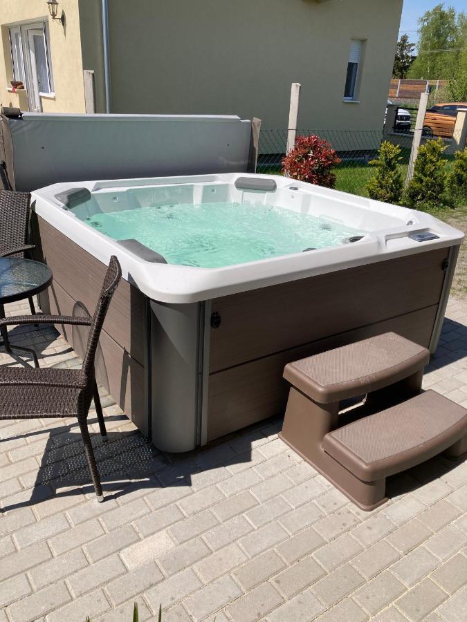 Konrad Apartman Villa Balatonmariafurdo Luaran gambar