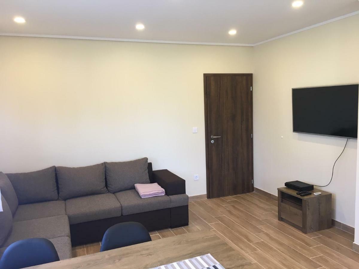 Konrad Apartman Villa Balatonmariafurdo Luaran gambar