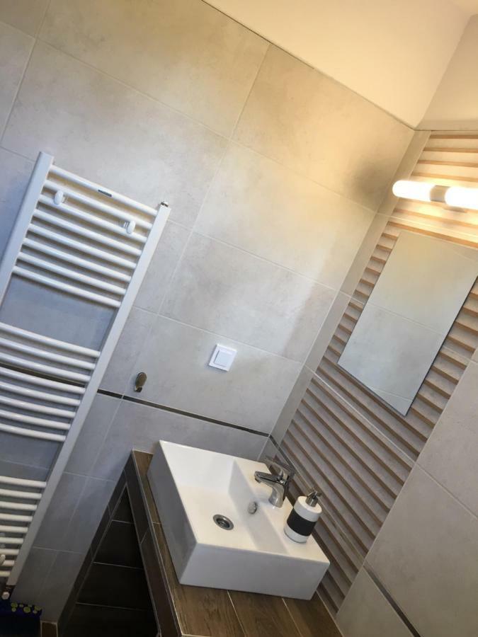 Konrad Apartman Villa Balatonmariafurdo Luaran gambar